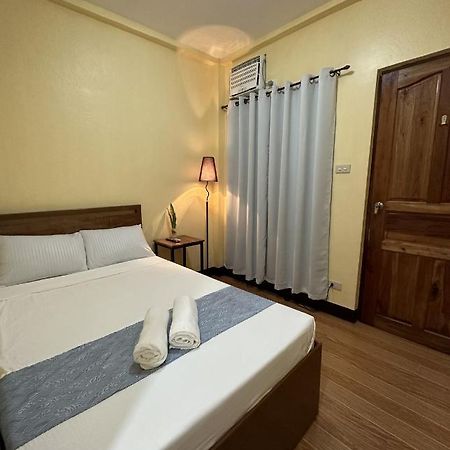 Elisha'S Guest House Coron Extérieur photo